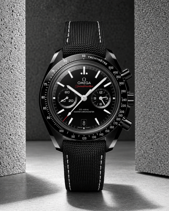 Omeg Ga Speedmaster Dark Side Of The Moon White Digit