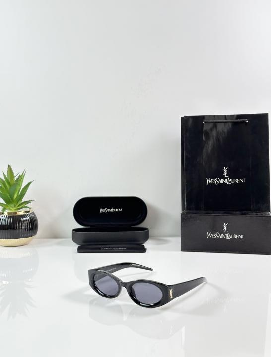 Ysl WMNS 0665 Gold Black