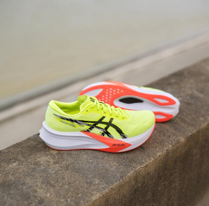 Asiccs Magic Speed 4 Yellow