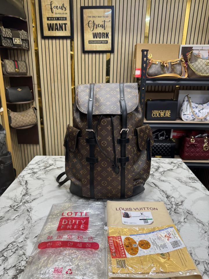 Louiis Vuitton Christopher Monogram Taurillon Leather Backpack (Brown)