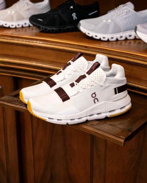 On Cloudnova 2 Ivory Maroon 6201