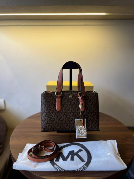Michaaeel kors mk emma medium tote with ogbox dustbag tags