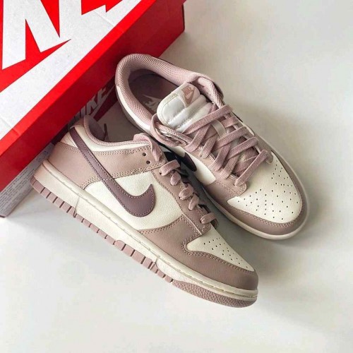Nikke Dunk Low Diffused Taupe
