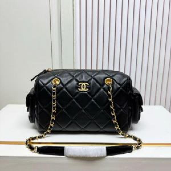 CHANE BOWLING QUILTED HANDBAG WITH BOX 6669