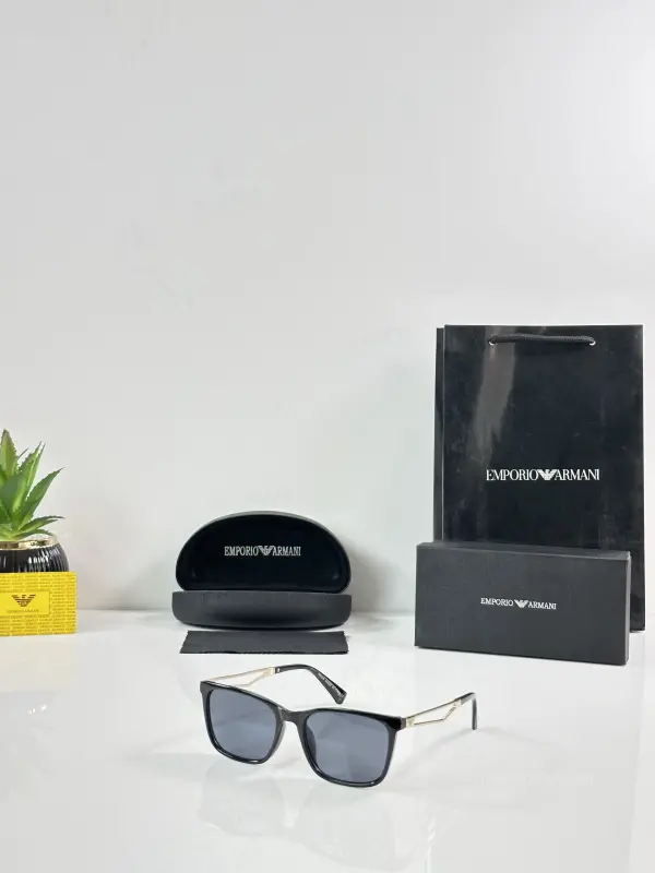 Emporio Arrwa%! 3212 Gold Black