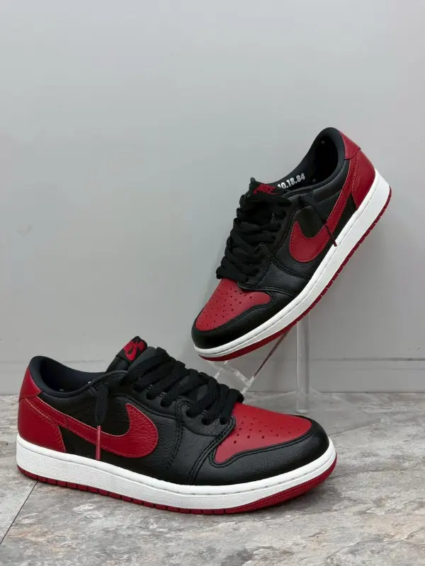 Nikke Air Jordan 1 Retro Low OG Banned