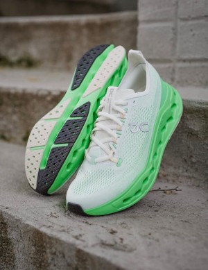 On Cloud Surfer Max White Green 