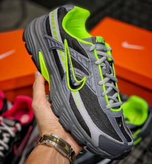 Niky Initiator black grey volt