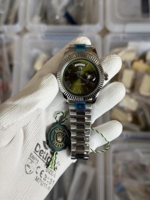 Role x Day date Quartz