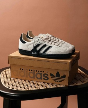 Addidas shoe 