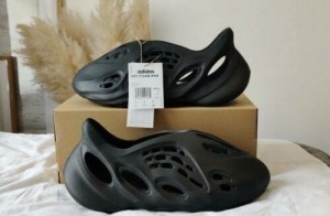 adida s Yeezy Foam Runner Onyx UA Quality