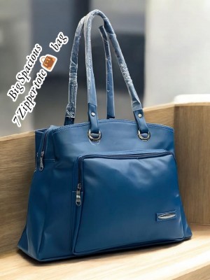 BIG SPACIOUS TOTE BAG