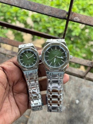 Audemars_Piguet Date-show Watch