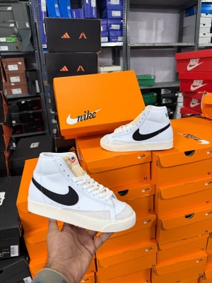 WMN Ni_ke Blazer Mid For Her