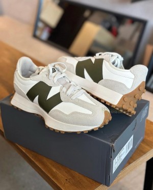 NW BLNC 327 MOONBEAM GREEN [WHITE GREEN BROWN] FOR HER 2806025