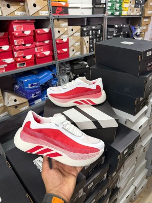 Adi_das  hyperboost edge white solar red fixed