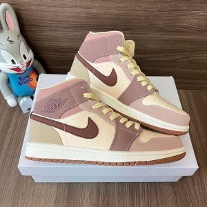 Ni_ke air jordan retro 1 pony smoky