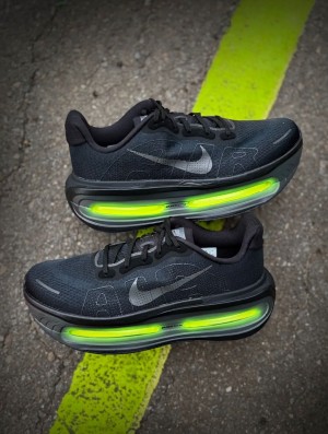 Ni_ke vomero premium black volt