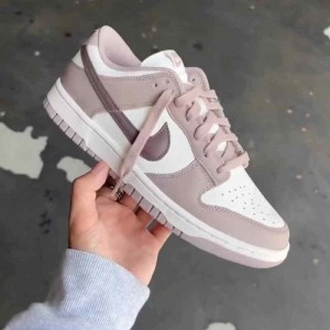 Ni_ke SB Dunk Low Sail Plum Eclipse
