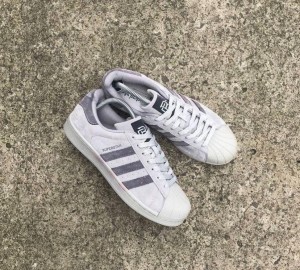 superstar suede reigning grey champ