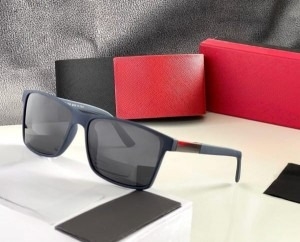Classic Design Square Frame Sunglass For Men And Women with brand logo