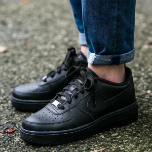 nike airforce all black