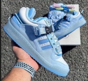 ADIDAS BAD BUNNY BLUE TINT