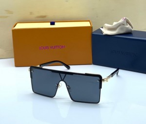 Louis Vuitton premium oversized glares