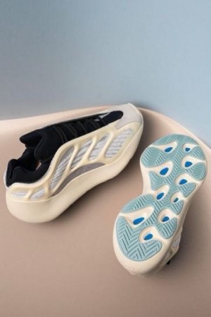 Adidas Yeezy Boost 700 v3 Azael