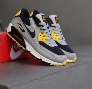 Nike Air Max 90 Classic Batman