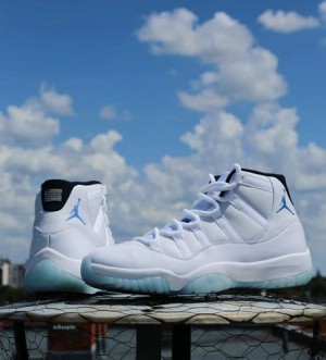 Nike Air Jordan 11 Legend Blue