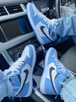 Nike Jordan retro 1 high university blue