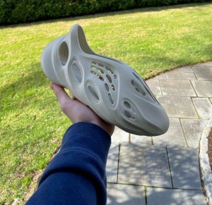 Adidas Yezzy Foam Runner