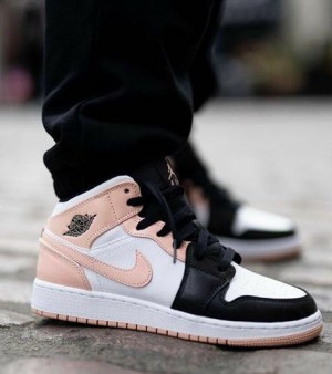 Jorda_nn Retro 1 Crimson tint (Fix) sale