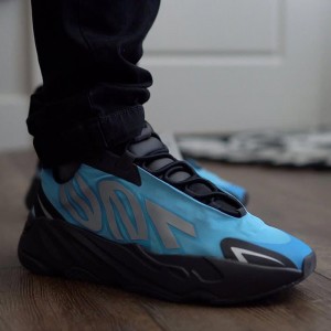 yeezy boost 700 mnvn bright cyan blue