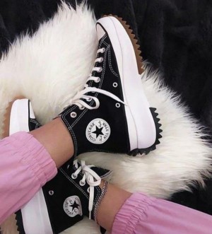 Converse Run Star Hike