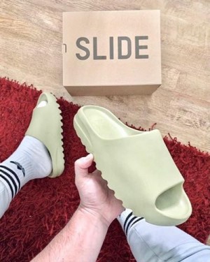 Adidas Yeezy Slide Light Resin Green