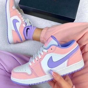 Air Jordan Retro 1 Low EYE CANDY