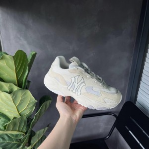 MLB BigBall Chunky Lite SD New York Yankees Cream