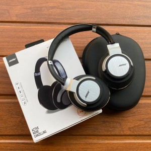 Bose headphone