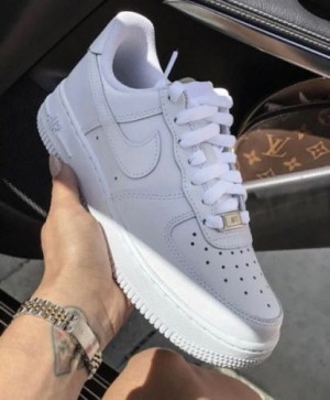 Nike AirForce 1 Tripple White