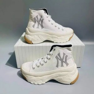 MLB CHUNKY HIGH NEW YORK YANKEES WHITE 7 MLB CHUNKY HIGH NEW YORK YANKEES WHITE 7