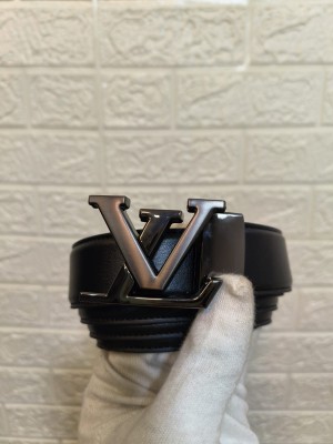 LOUIS VUITTON PREMIUM BELT
