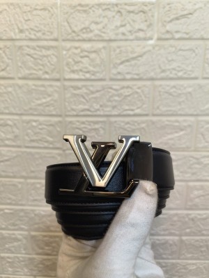 LOUIS VUITTON PREMIUM BELT
