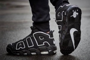 Nike Air More Uptempo Black