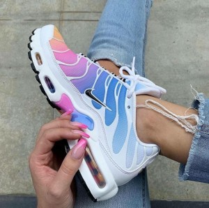 Nike Air Max Plus Rainbow