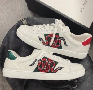 ace bee snake sneaker fix (293)