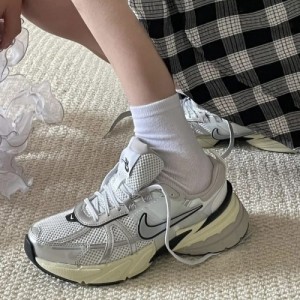 Nike V2k Run Metallica Sliver