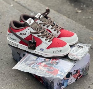 sb dunk low x suzuki