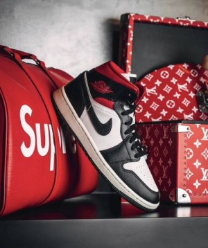 Jordan 1 Mid GYM RED PANDA sale no rtn fix dusty